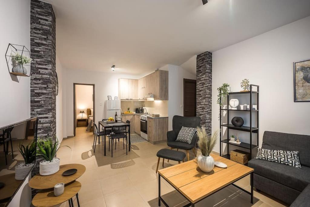 Sofman City Center Apartment A Heraklion  Bagian luar foto